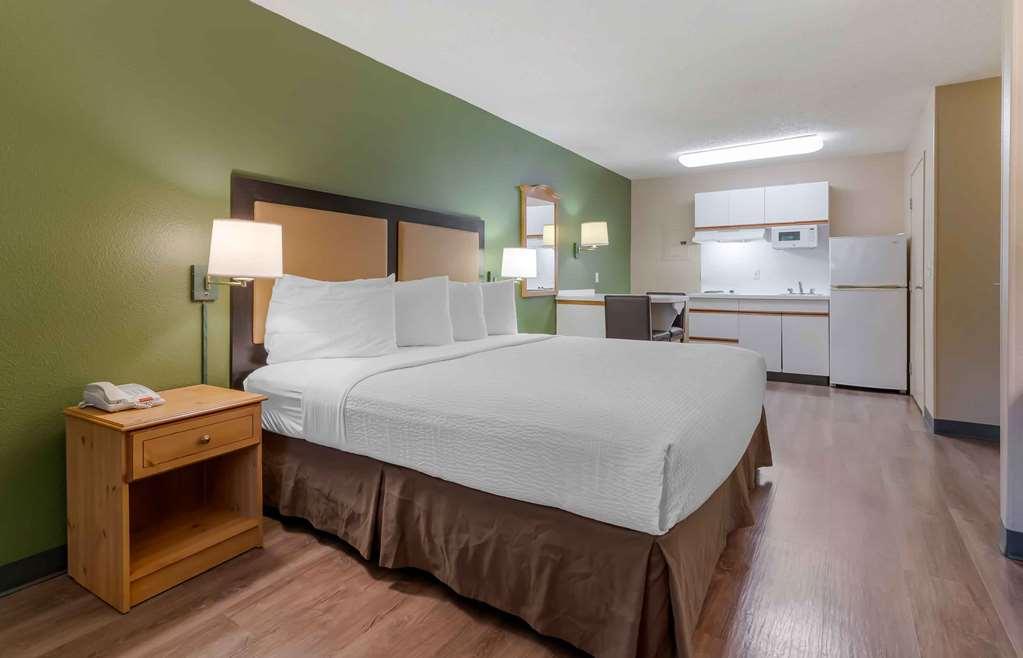 Hawthorn Extended Stay By Wyndham Irving Dfw North Room photo