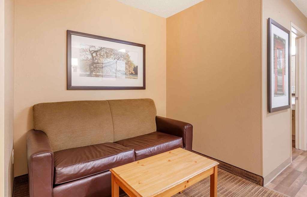 Hawthorn Extended Stay By Wyndham Irving Dfw North Room photo